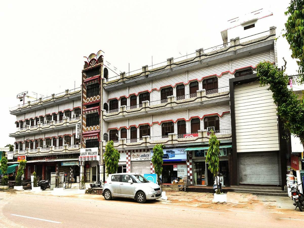 Hotel Lalit Palace Babina Esterno foto